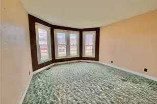 705 Main St, Pennsboro, WV 26415 - Photo 21