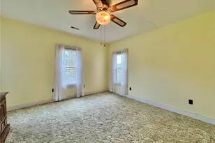 705 Main St, Pennsboro, WV 26415 - Photo 31