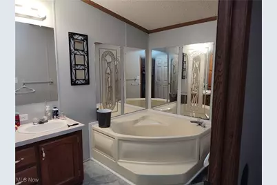 322 Morgan Terrace, Roaming Shores, OH 44084 - Photo 29