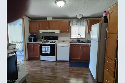 322 Morgan Terrace, Roaming Shores, OH 44084 - Photo 13