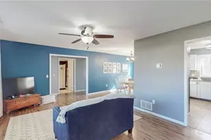 1454 Hillcrest Dr, Atwater, OH 44201 - Photo 5