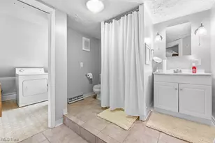 203 Glamorgan St, Alliance, OH 44601 - Photo 27