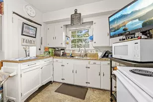 203 Glamorgan St, Alliance, OH 44601 - Photo 17