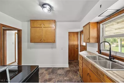 1005 Adams Street, Coshocton, OH 43812 - Photo 3