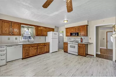 1167 Hilltop Drive, Akron, OH 44310 - Photo 13