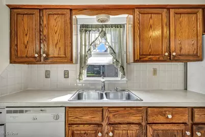 1167 Hilltop Drive, Akron, OH 44310 - Photo 21