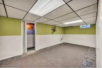 1167 Hilltop Drive, Akron, OH 44310 - Photo 35