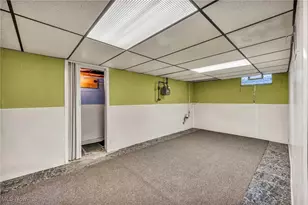 1167 Hilltop Dr, Akron, OH 44310 - Photo 35