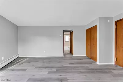 18809 Bella Drive, Loveland, OH 44119 - Photo 7