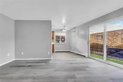 18809 Bella Drive, Loveland, OH 44119 - Photo 5