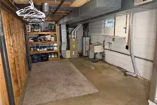 1845 Celeste Cir, Austintown, OH 44511 - Photo 27