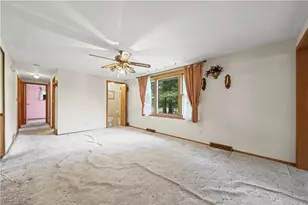 11960 Freshley Ave, Alliance, OH 44601 - Photo 13