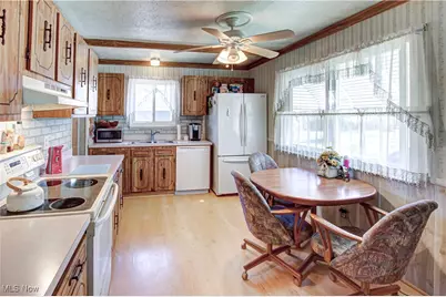 4325 Moonglow Lane, Loveland, OH 44109 - Photo 7