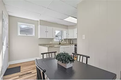 615 Noah Avenue, Akron, OH 44320 - Photo 13