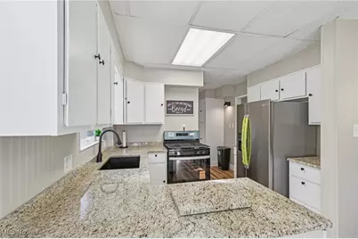 615 Noah Avenue, Akron, OH 44320 - Photo 11