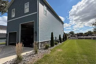 4690 E Johnson Ave, Port Clinton, OH 43452 - Photo 3