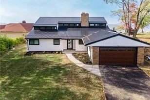 32321 Lakeshore Blvd, Willowick, OH 44095 - Photo 3