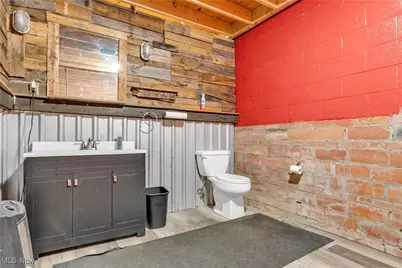 2032 W 105th Street, Loveland, OH 44102 - Photo 21