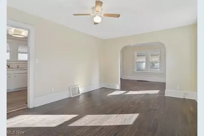 1371 Benton Street, Barberton, OH 44203 - Photo 11