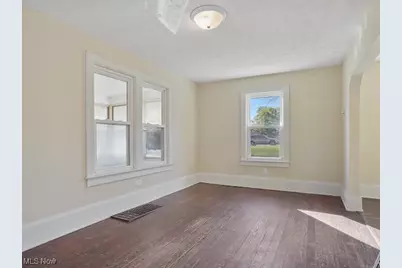 1371 Benton Street, Barberton, OH 44203 - Photo 17