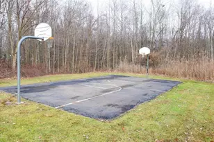 8140 Southwood Dr, Garrettsville, OH 44231 - Photo 11