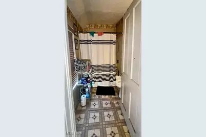 1679 Lockwood Avenue, East Cleveland, OH 44112 - Photo 7