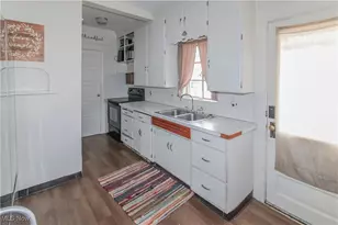 229 W 4th St, Port Clinton, OH 43452 - Photo 35