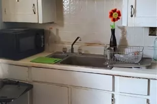 1602 Hillcrest Rd, East Cleveland, OH 44118 - Photo 35