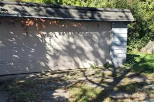 1602 Hillcrest Rd, East Cleveland, OH 44118 - Photo 49