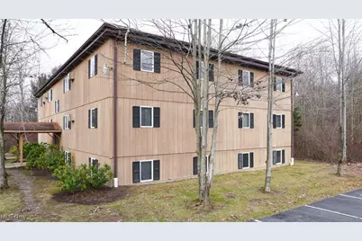 8140 Southwood Drive, Garrettsville, OH 44231 - Photo 3