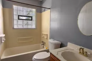 2215 Willowrow Ave NE, Canton, OH 44705 - Photo 9