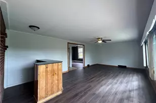 413 St Clair Ave, Cadiz, OH 43907 - Photo 11