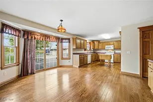 9915 Norwalk Rd, Litchfield, OH 44253 - Photo 7