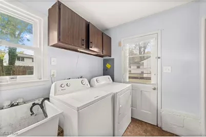 6086 Seminole Trail, Mentor on the Lake, OH 44060 - Photo 25