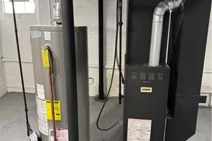 434 Hillwood Dr, Akron, OH 44320 - Photo 23