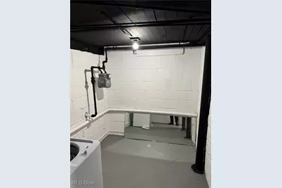 434 Hillwood Drive, Akron, OH 44320 - Photo 29