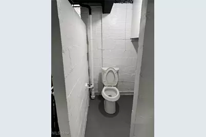 434 Hillwood Drive, Akron, OH 44320 - Photo 25