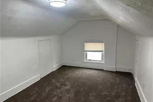 434 Hillwood Dr, Akron, OH 44320 - Photo 23