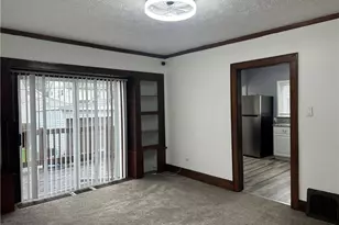 434 Hillwood Dr, Akron, OH 44320 - Photo 9