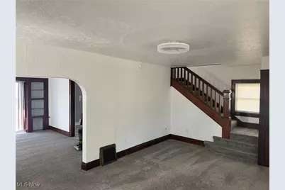 434 Hillwood Drive, Akron, OH 44320 - Photo 13