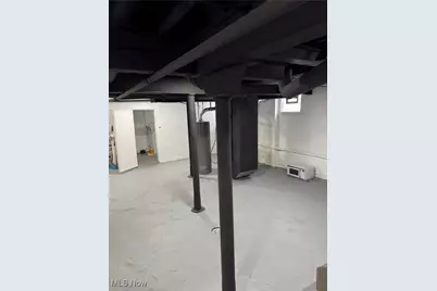 434 Hillwood Drive, Akron, OH 44320 - Photo 27