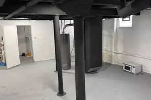 434 Hillwood Dr, Akron, OH 44320 - Photo 27