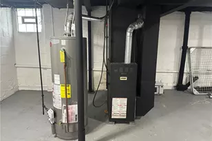 434 Hillwood Dr, Akron, OH 44320 - Photo 31