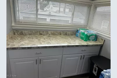 434 Hillwood Drive, Akron, OH 44320 - Photo 9