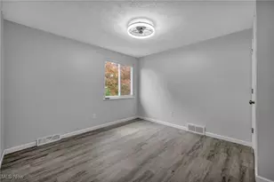 4342 Skylane Dr, Loveland, OH 44109 - Photo 9