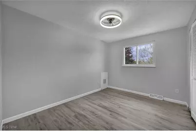 4342 Sky Lane Drive, Loveland, OH 44109 - Photo 5