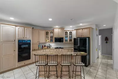 5412 Downingsgate Circle NW, Canton, OH 44718 - Photo 11