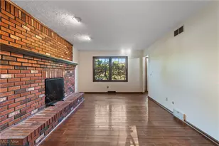 1920 Birk NE, Canton, OH 44705 - Photo 5