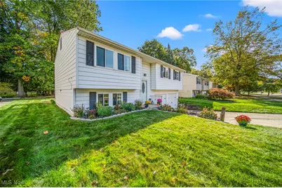 5771 Marine Parkway, Mentor on the Lake, OH 44060 - Photo 3