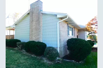49410 South Park Circle, East Liverpool, OH 43920 - Photo 3